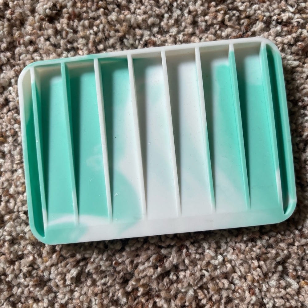 Buff Green and White Ribbed Bath Accessory - Picture 3 of 3